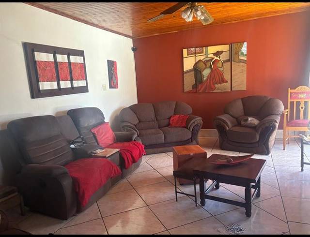 4 BEDROOM HOUSE FOR SALE IN VANDERBIJLPARK CW 1